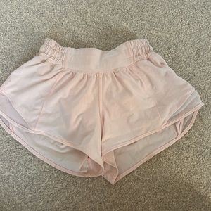 Lululemon strawberry milkshake hotty hots